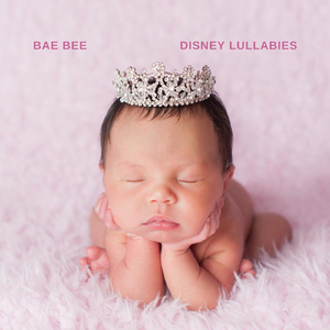 嫲嫲让我脱了内裤C她
